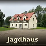 Schellnhof Forsthaus Am Waldrand *